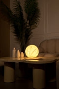 Organische design tafellamp Flow – Japandi sfeerlamp voor modern interieur