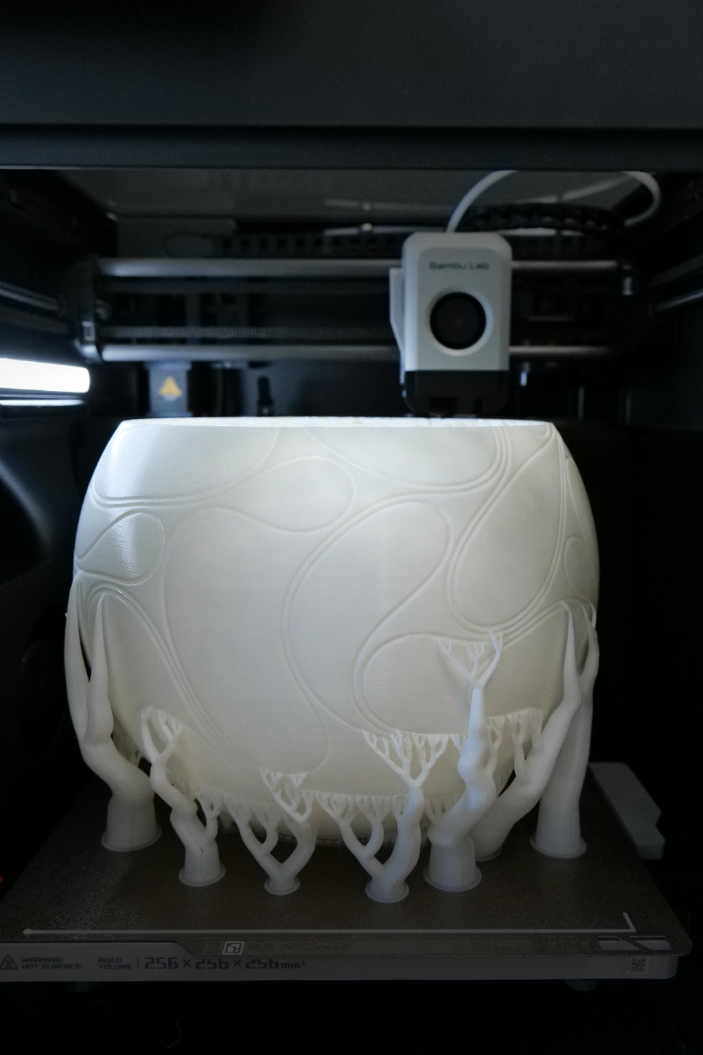 Productie van de River lampenkap van PLA op een 3D-printer.