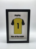 Gepersonaliseerd sportshirt in lijst – naam en rugnummer